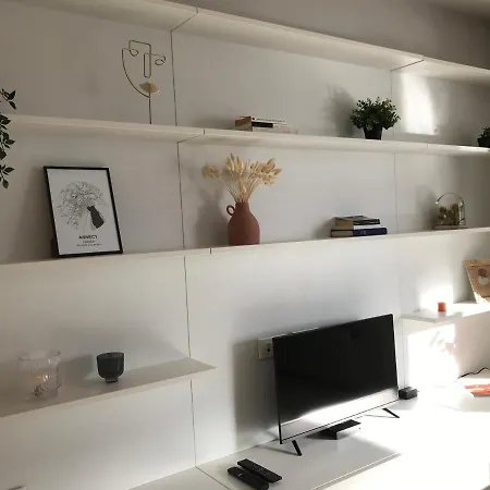 Διαμέρισμα Le Lys D'or - Cosy Et Proche Lac, Balcon Terrasse