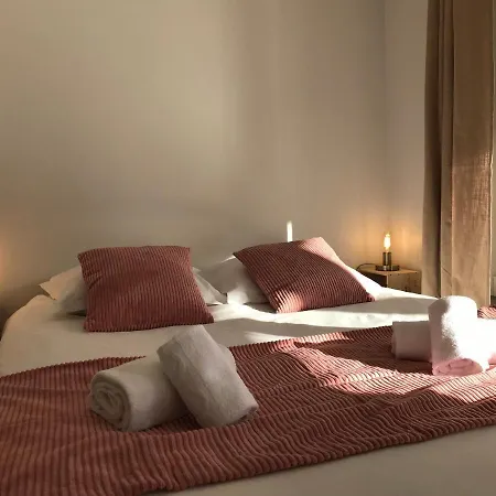 Le Lys D'or - Cosy Et Proche Lac, Balcon Terrasse * Annecy