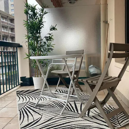 Le Lys D'or - Cosy Et Proche Lac, Balcon Terrasse Apartment *
